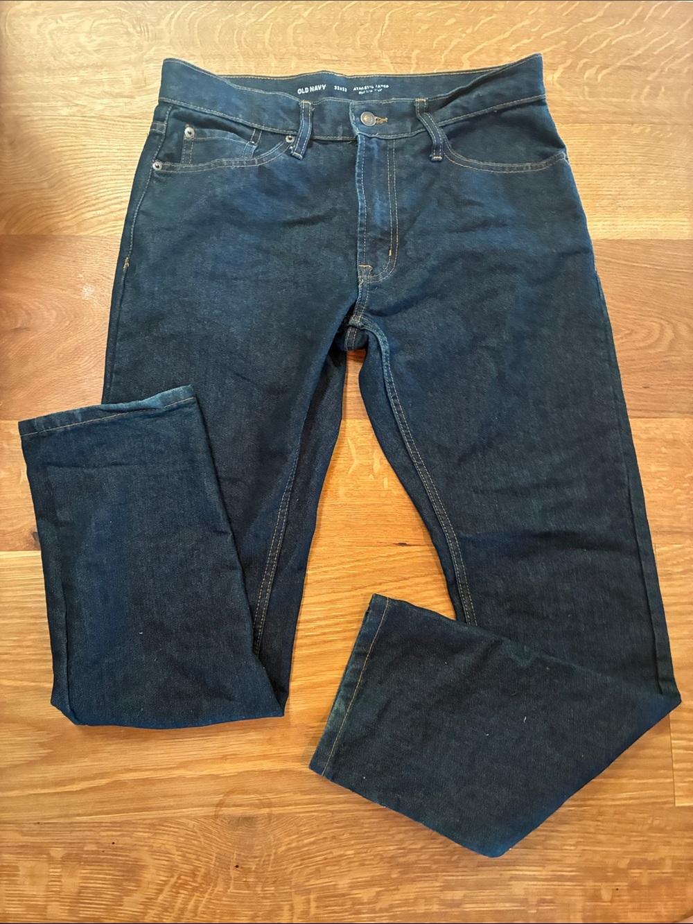 Old Navy Men’s Indigo Athletic Taper Jeans. Men’s 32/32